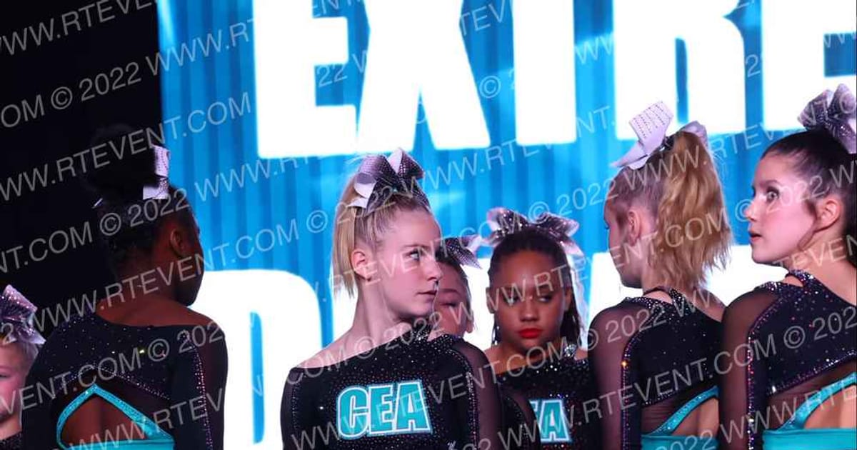 Cheer Extreme DMV Rays · Holiday Spectacular