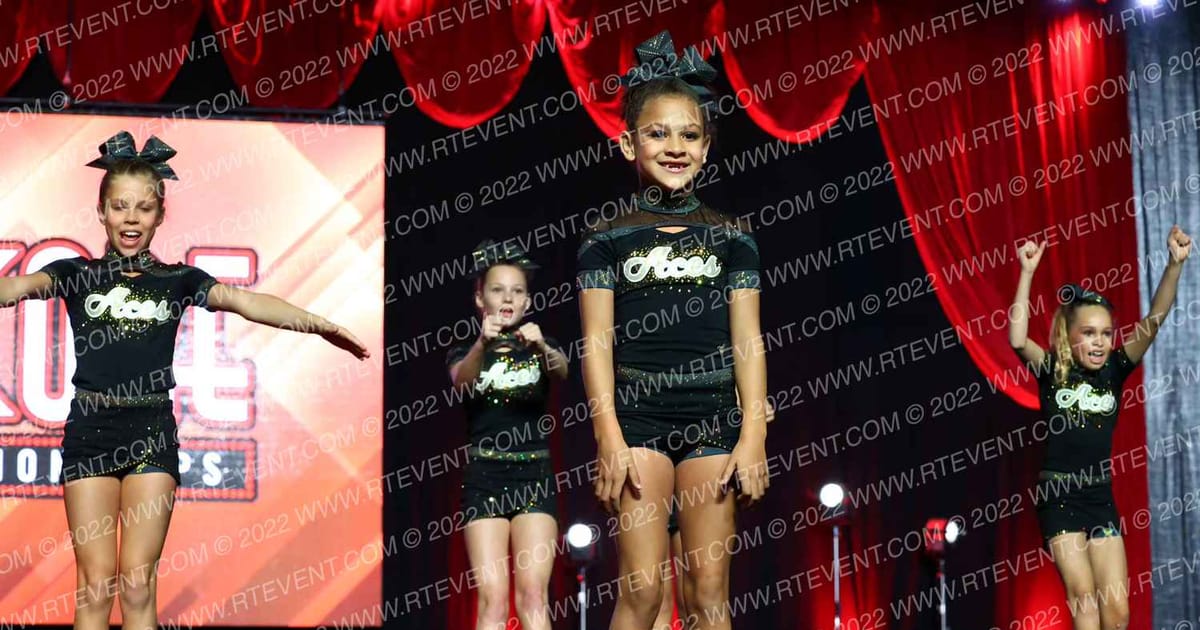 Texas Aces Tumbling and Cheer Queen of Hearts · Encore Grand Nationals
