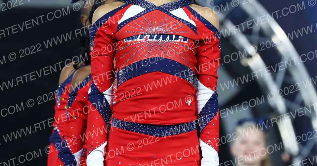 Bama All Stars Baby Diamondz · The Cheer Tour Pigeon Forge