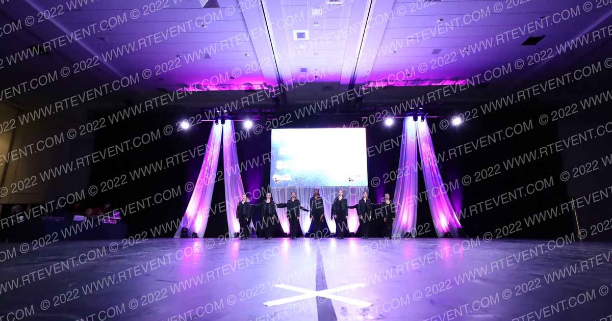 Miss Edie's Dancin Feet Seniors Kick · Holiday Spectacular