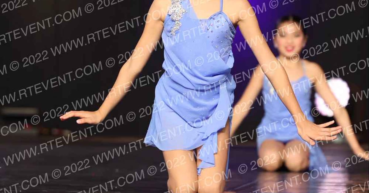 Star Steppers Dance Mini Large Lyrical · Encore Groove