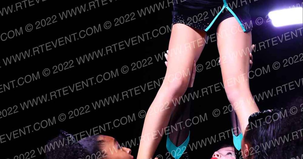 Cheer Extreme Maryland Slay · Holiday Spectacular