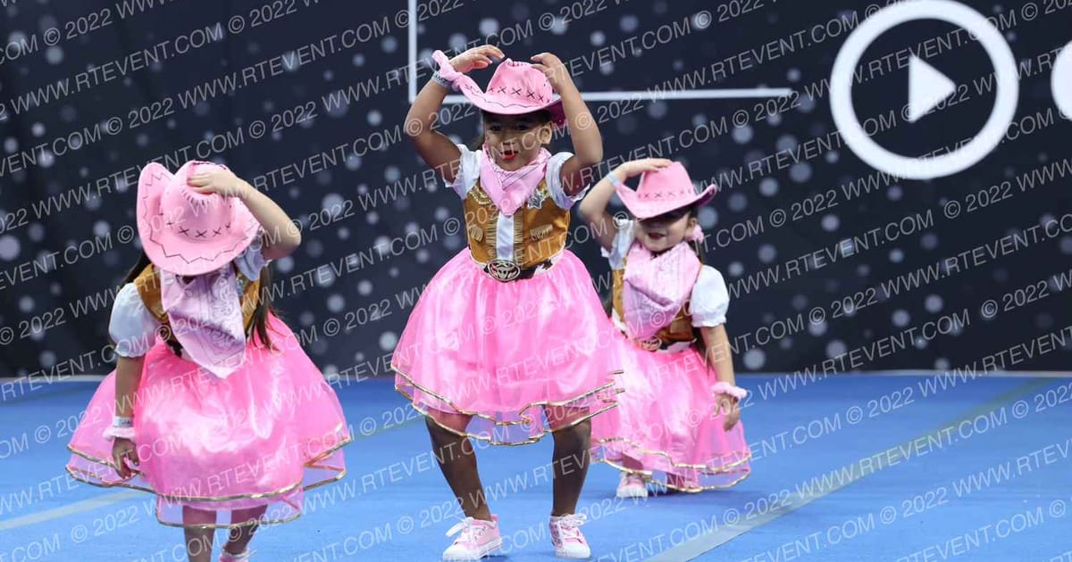 EYAC ELITE MINI OUTLAWS · Adrenaline