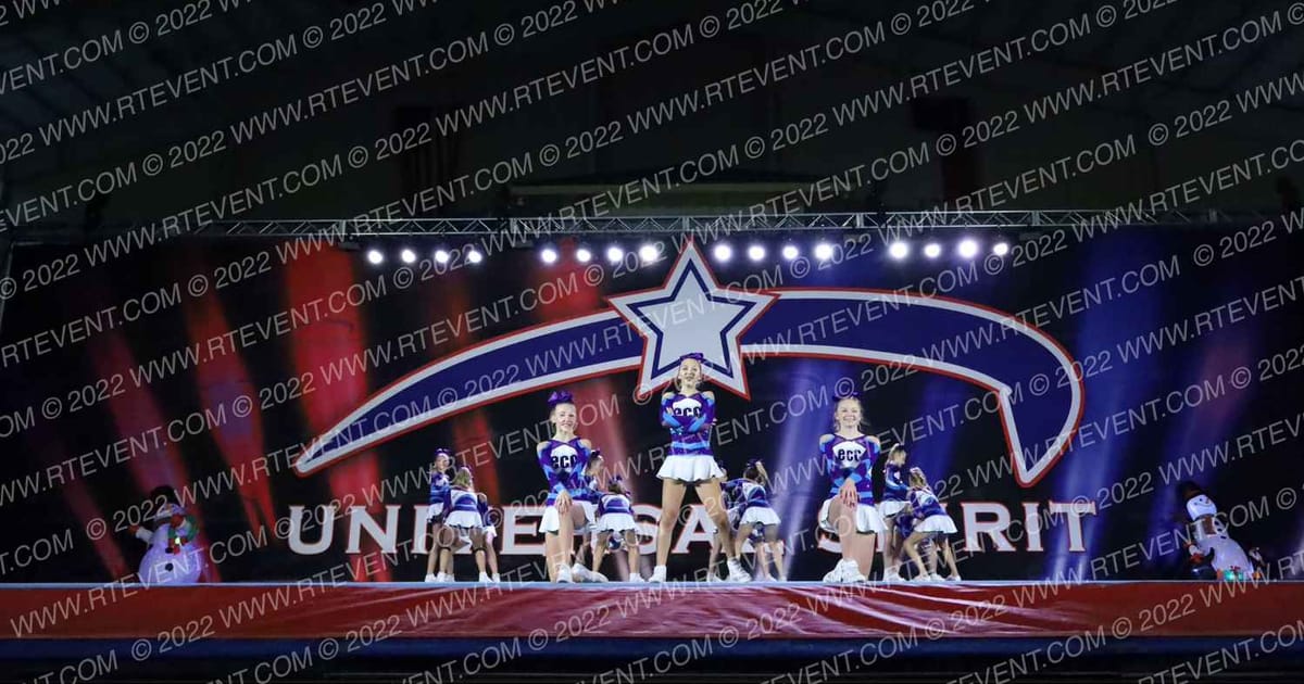 Elevation Cheer Company Everest · Universal Spirit Concord Challenge
