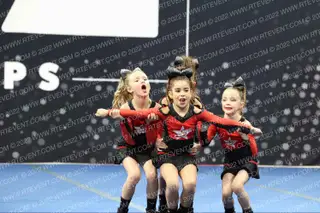 STARSTRUCK DIVAS