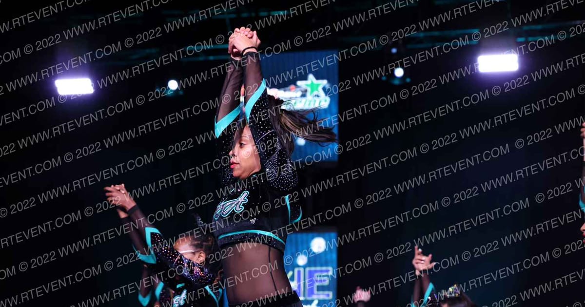 Cheer Extreme Maryland Glamour Queens · Holiday Spectacular