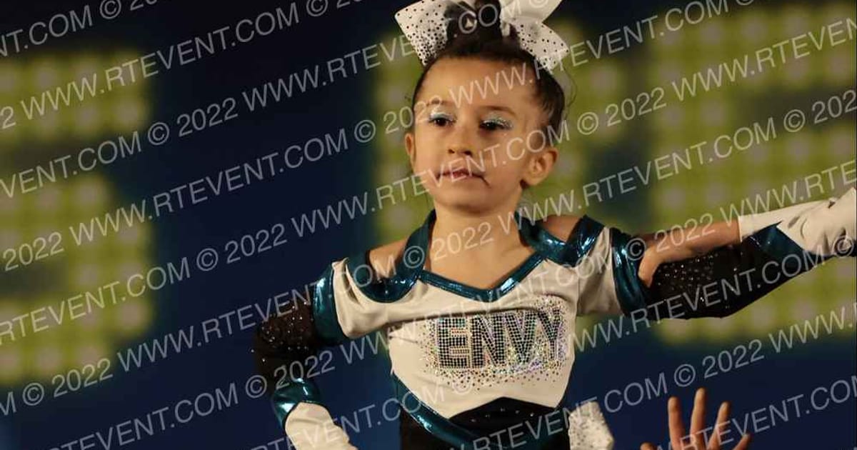 Envy Elite Cheerleading Freeze · Americas Best Indy Challenge