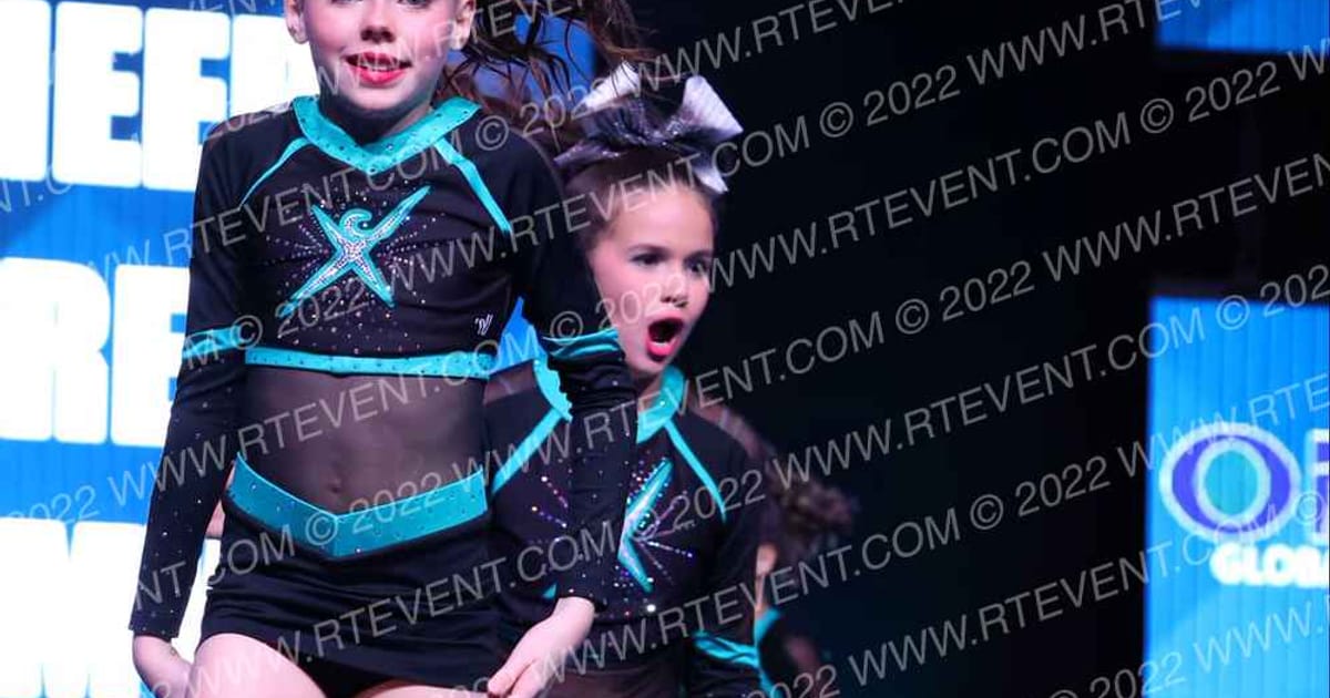 Cheer Extreme DMV Sorcery · Holiday Spectacular