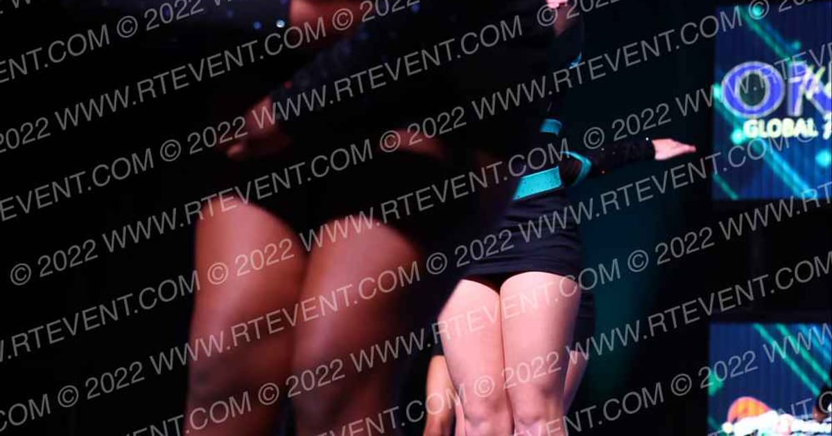 Cheer Extreme DMV Platinum · Holiday Spectacular
