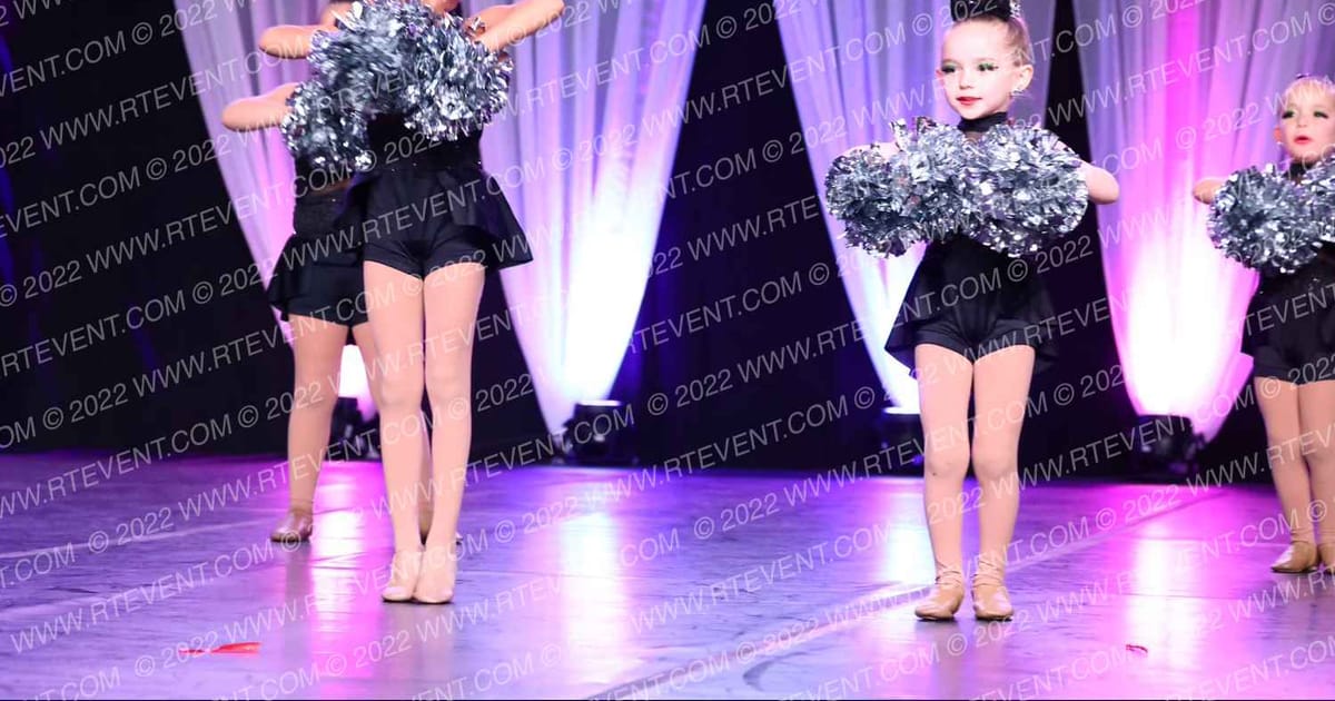 Miss Edie's Dancin Feet Tiny Stars · Holiday Spectacular