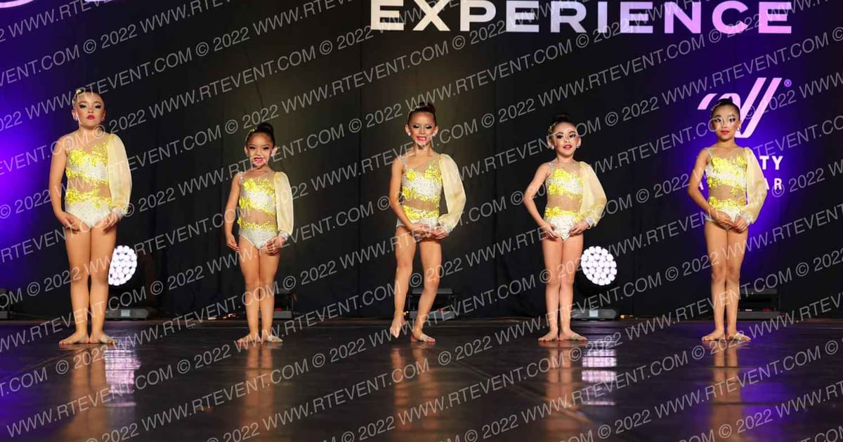 DanzForce Academy Danzforce Divas · Encore Groove