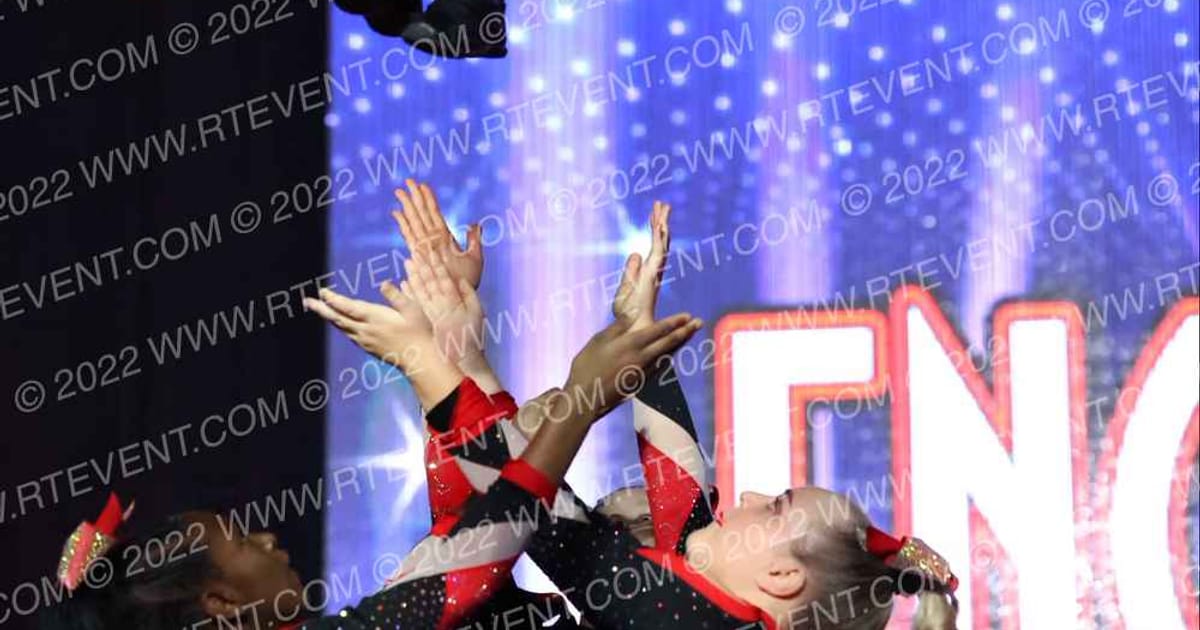 Caliber Cheer Starz Interstellar · Encore Grand Nationals