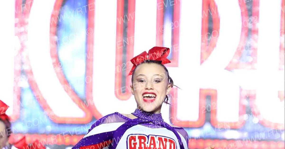 Grand Cheer Royal Divas · Encore Grand Nationals