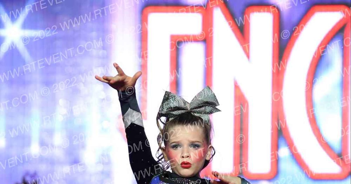 Biron Elite Cheer Platinum Sharks · Encore Grand Nationals