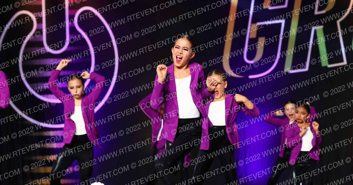 Dance Dynamics Mini Elite Large Hip Hop · Encore Groove