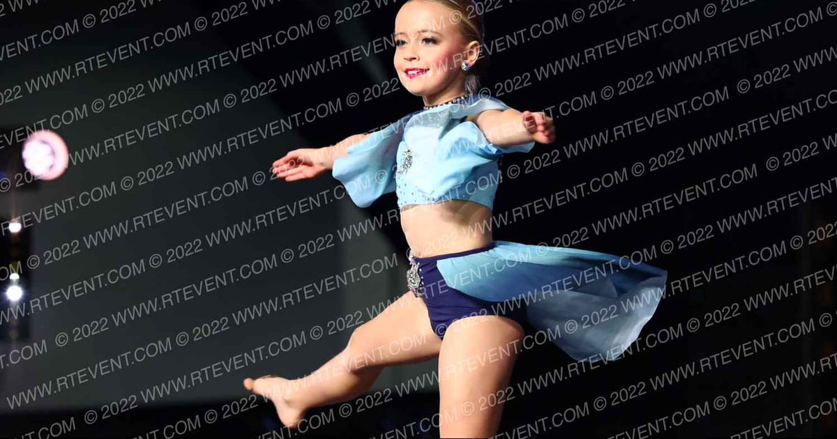 Star Steppers Dance Mini Small Lyrical · Encore Groove