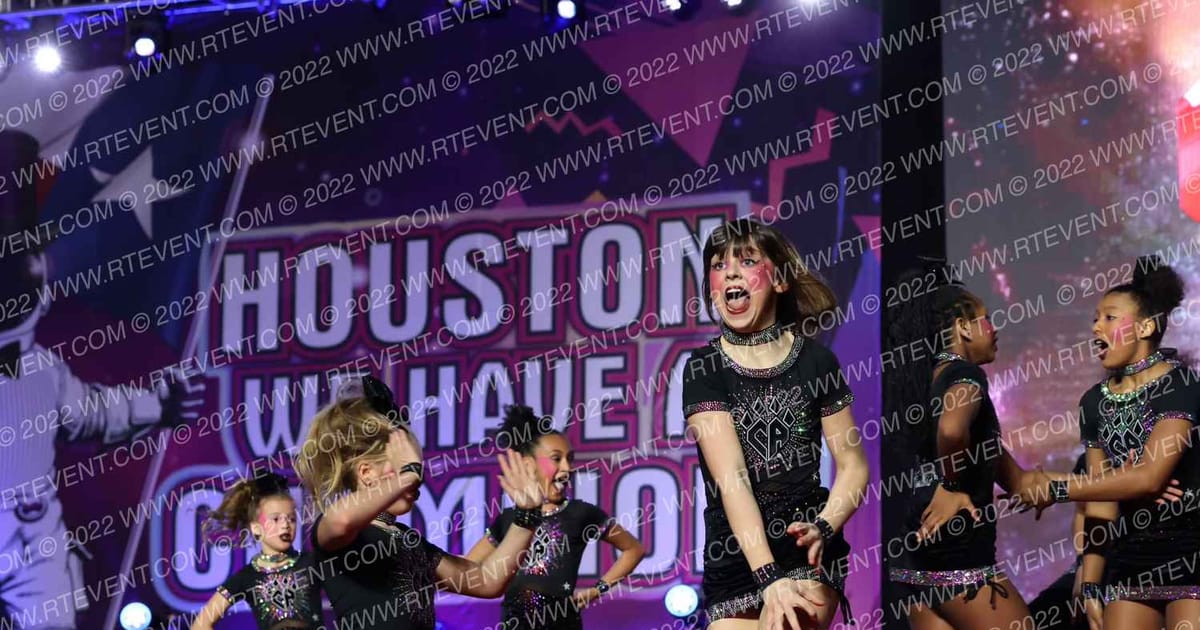 Cheer Athletics - Dallas Scratch Queens · Encore Grand Nationals
