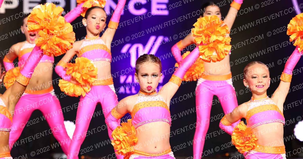 Star Steppers Dance Mini Large Pom · Encore Groove