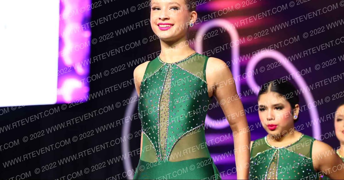 Star Steppers Dance Youth Large Lyrical · Encore Groove