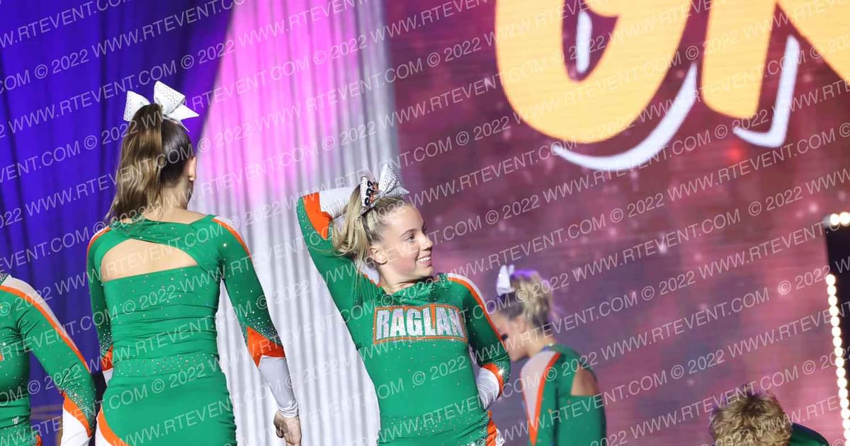 Raglan Coast Cheer Obsidian · The American Grand Nationals