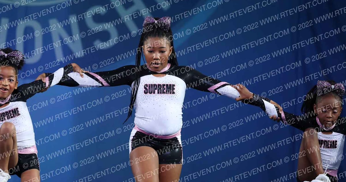 Cheer Supreme Allstars QUEENS · Southern Crown