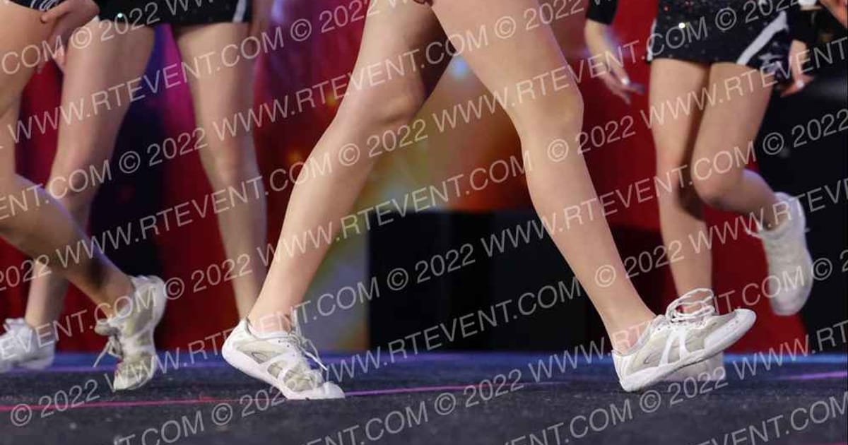 Flipping Out Tumbling Diamonds · Encore Lancaster