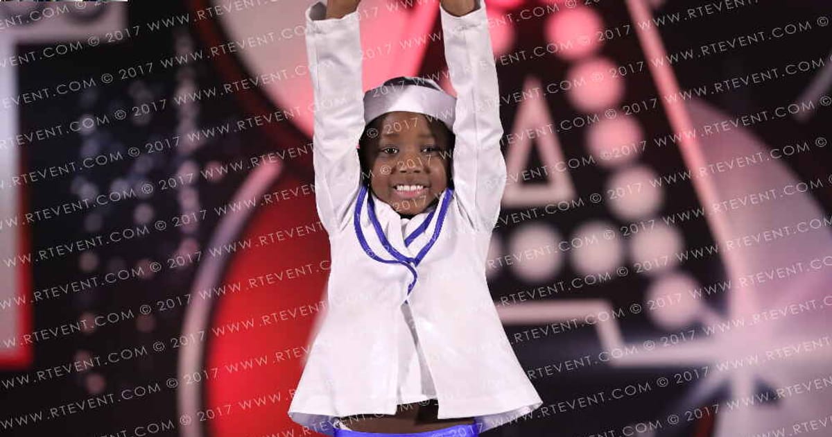 Star Performance Centre Tiny Elite Pom · Cincinatti