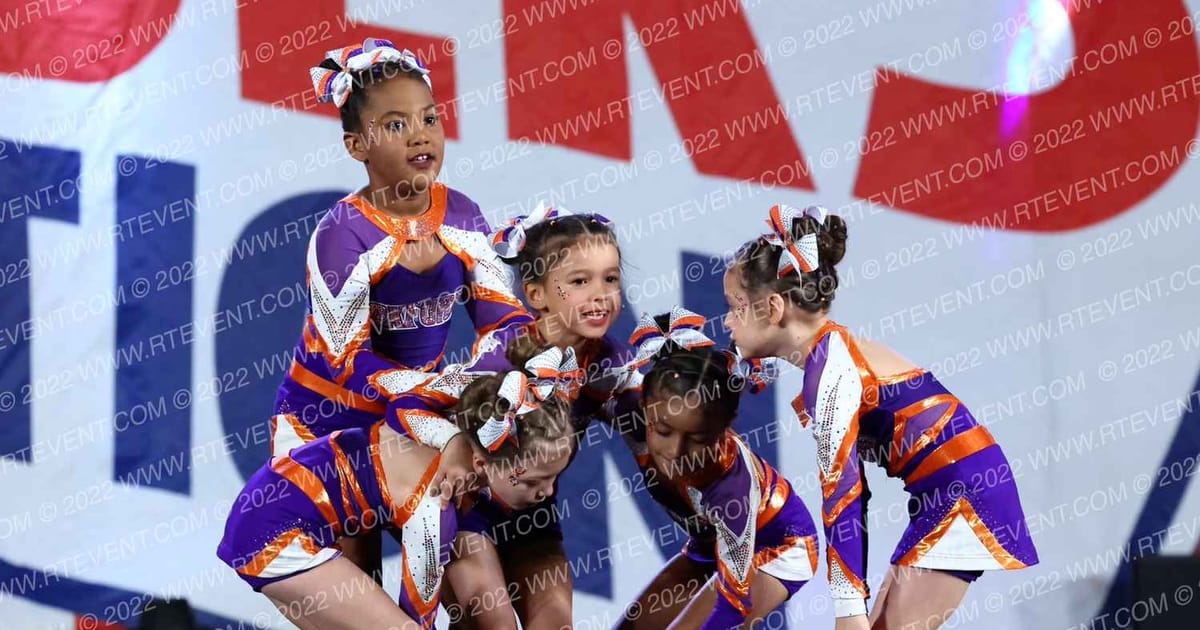 Oxford Cheer Elite Mini Eclipse · Richmond Classic