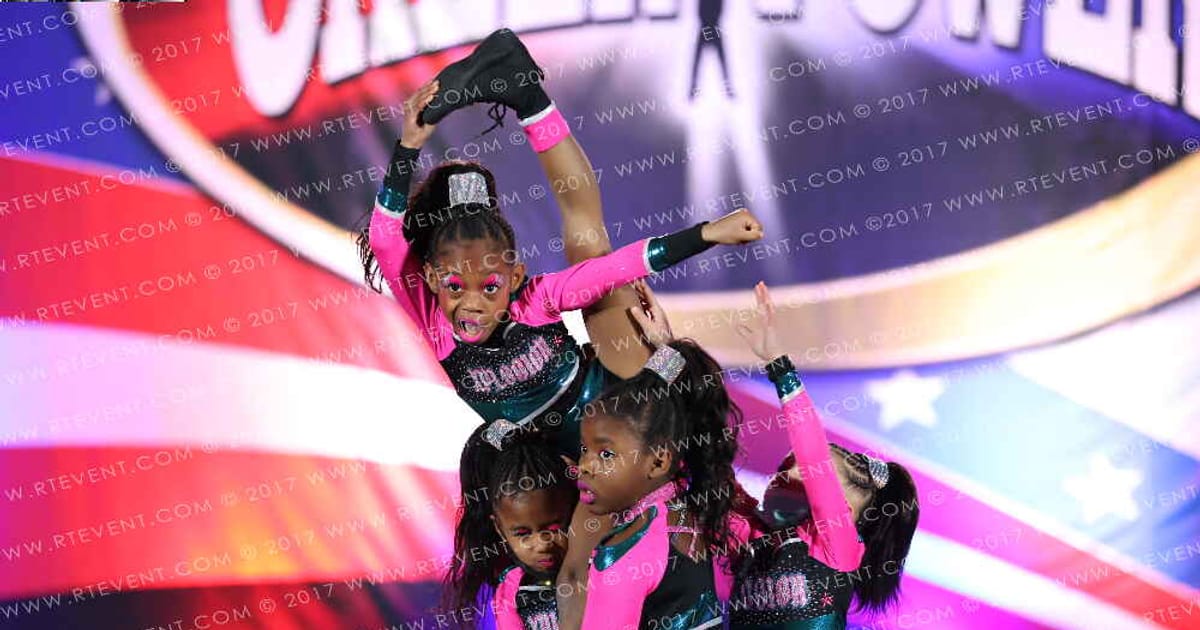Las Vegas Xplosion Pink Grenades · American Cheer Power Southern Nationals DIDII