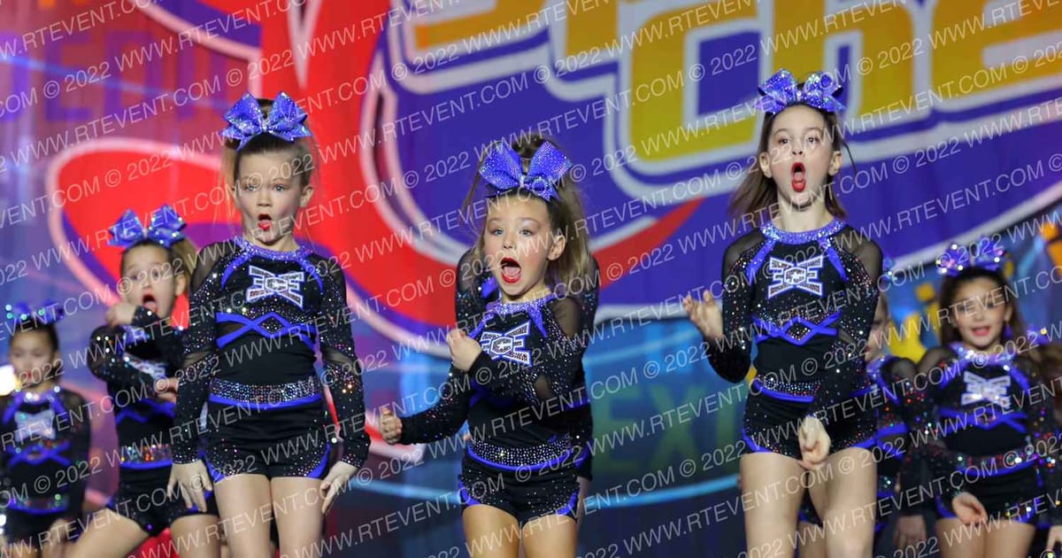 East Celebrity Elite Cherry Bombs · Spirit Cheer Super Nationals DIDII