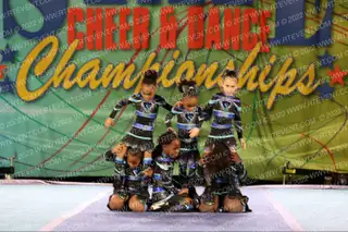 Apopka Royals Sassy Sapphires