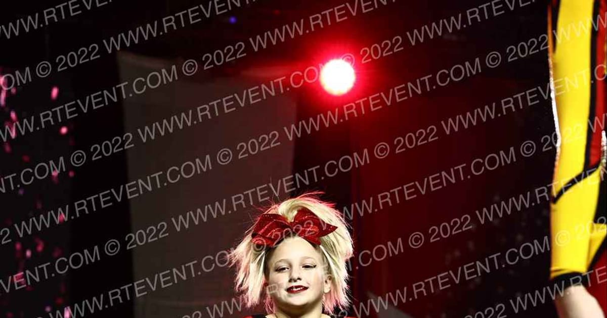 Terre Haute Cheer University PARTY PENGUINS · JAMfest Cheer Super