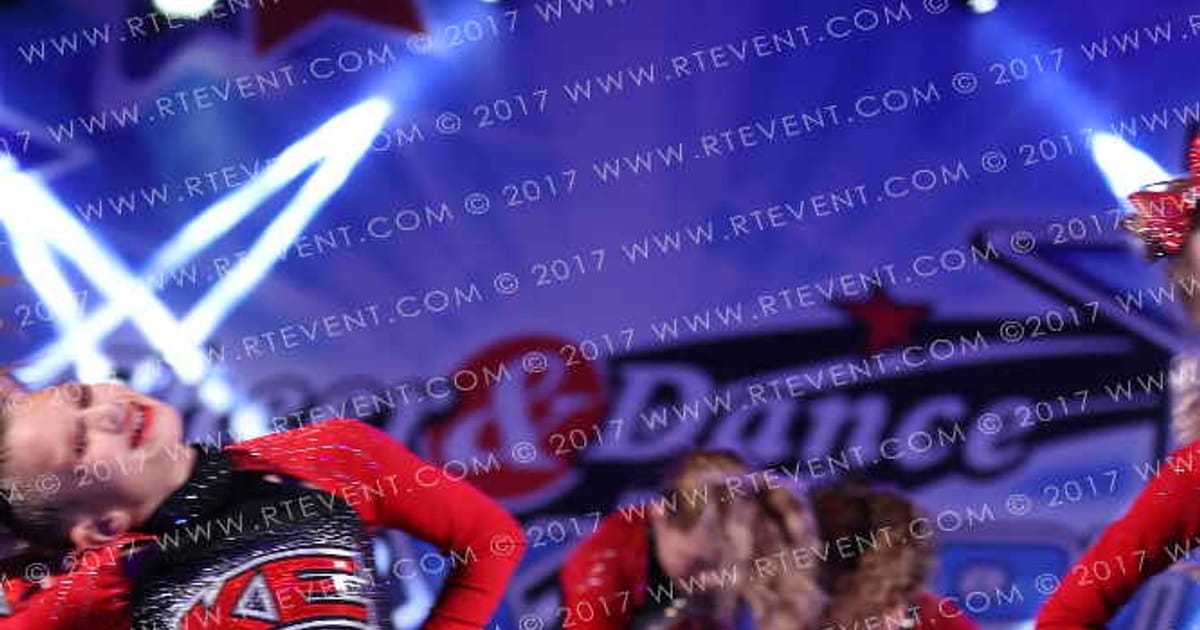 Kingsway Elite Rec Cheer Starburts · Extreme Winter Open