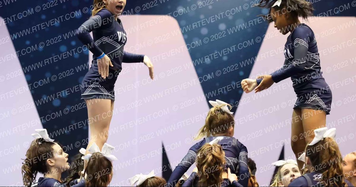 VISTA JR EAGLES COMP CHEER TEAM · Showdown at the Bay