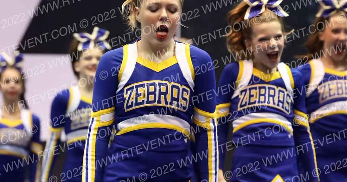 LINCOLN JR ZEBRAS  MIDGET · Showdown at the Bay