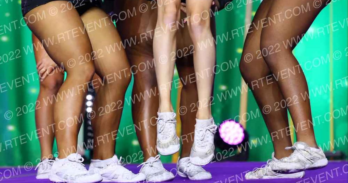 Pinnacle Cheer Memphis Platinum · Mardi Gras Grand Nationals DIDII