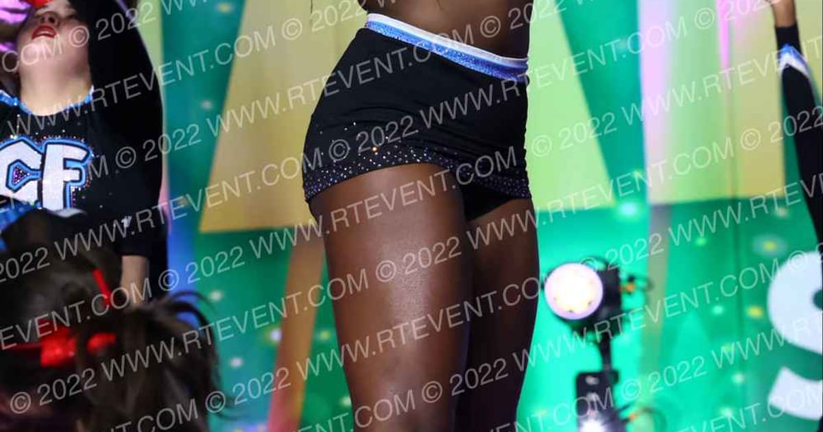 Louisiana Cheer Force Scarlet · Mardi Gras Grand Nationals DIDII