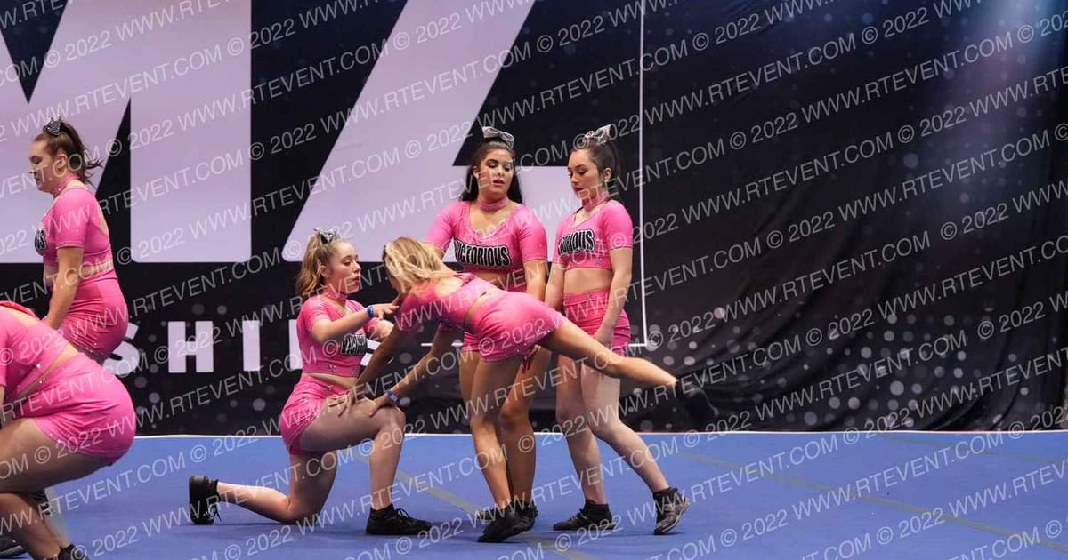 VICTORIOUS ELITE VIXXENS · Showdown at the Bay