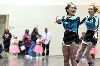 TAHOE ELITE CHEER SNOWBUNNIES