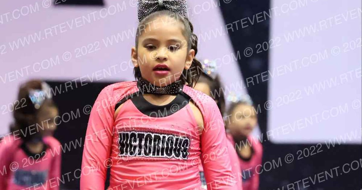 VICTORIOUS ELITE LUXX · Showdown at the Bay