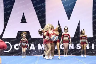 WARRIOR CHEER SUPERNOVAS