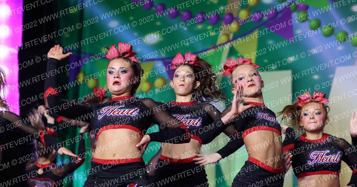 Twist & Shout Edmond Heart · Mardi Gras Grand Nationals DIDII