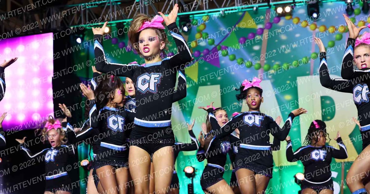 Louisiana Cheer Force Pink · Mardi Gras Grand Nationals DIDII