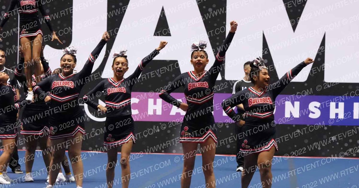 EAST LA BULLDOGS JR MIDGETS · Palms and Pyramids