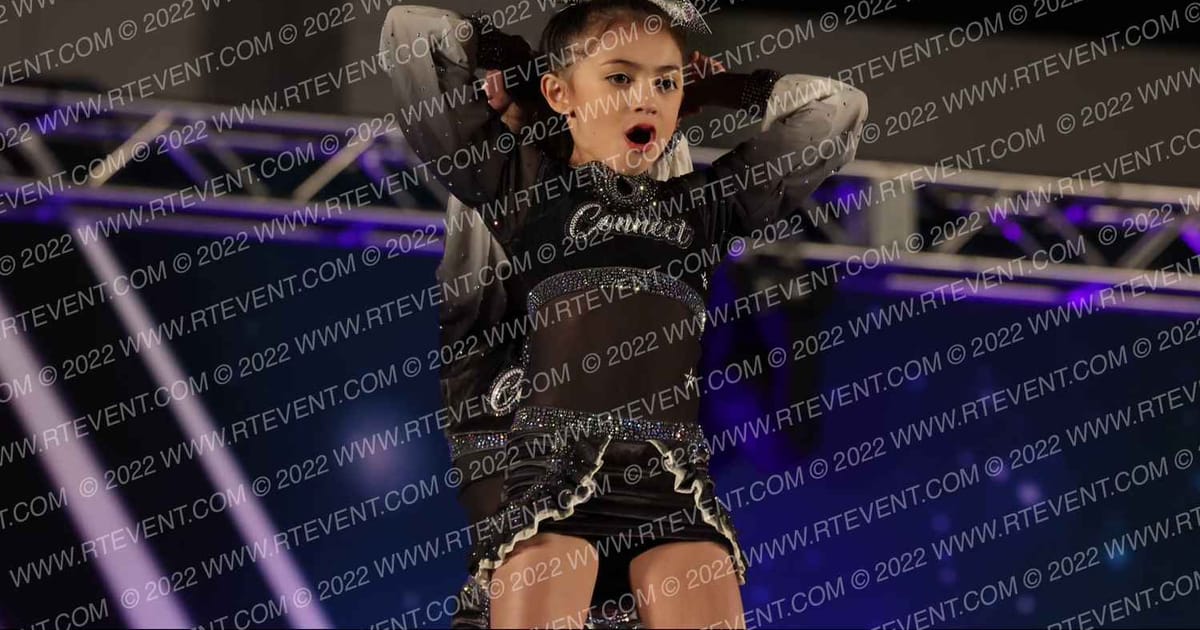 Connect Cheer Northwest Glitter · Aloha Portland Showdown