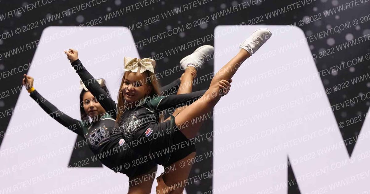 MONTEBELLO INDIANS PEE WEE · Palms and Pyramids