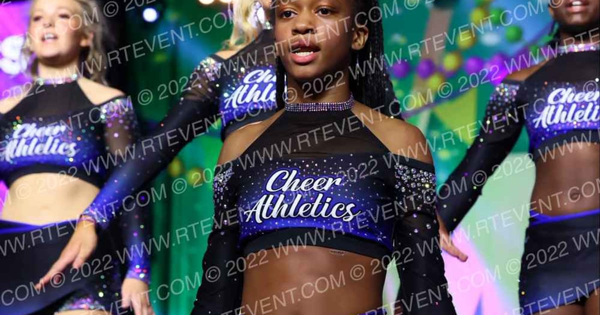 Cheer Athletics - Pensacola BeachiCats · Mardi Gras Grand Nationals DIDII