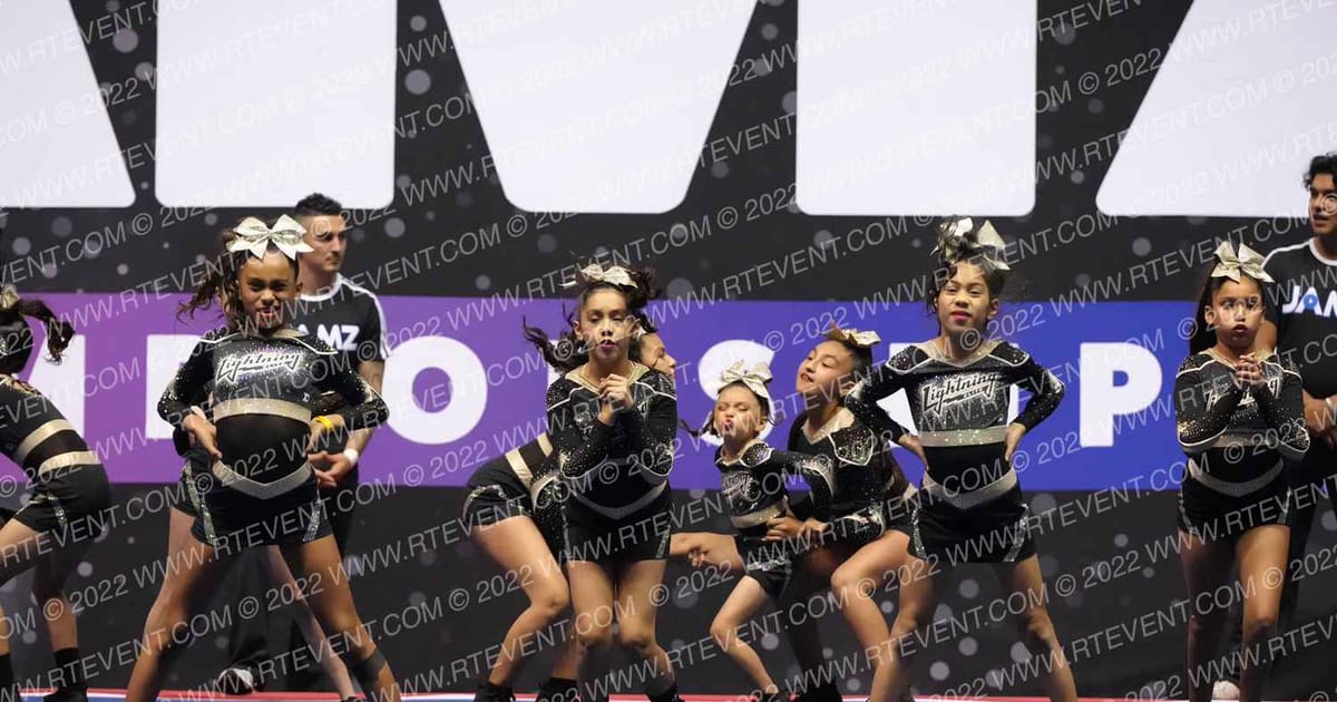 LIGHTNING ELITE GLACIER GIRLS · Palms and Pyramids