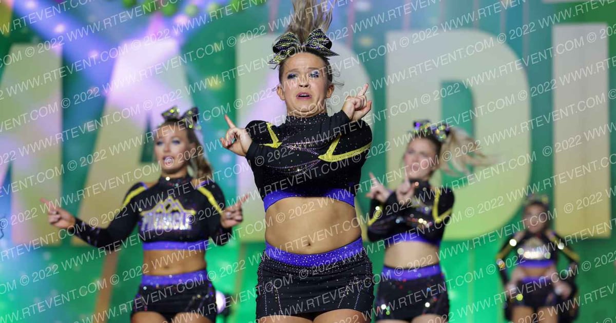 Pinnacle Cheer Memphis Titanium · Mardi Gras Grand Nationals DIDII