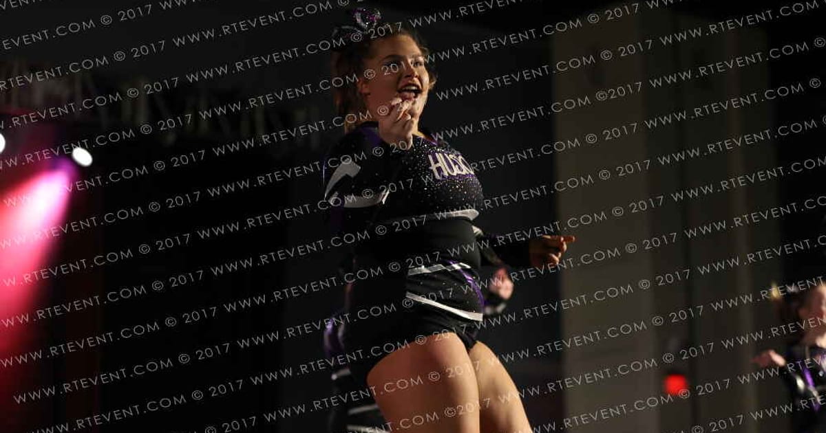 Ashe County Youth Cheerleading Senior Huskies · The American Superstarz Raleigh Nationals DIDII